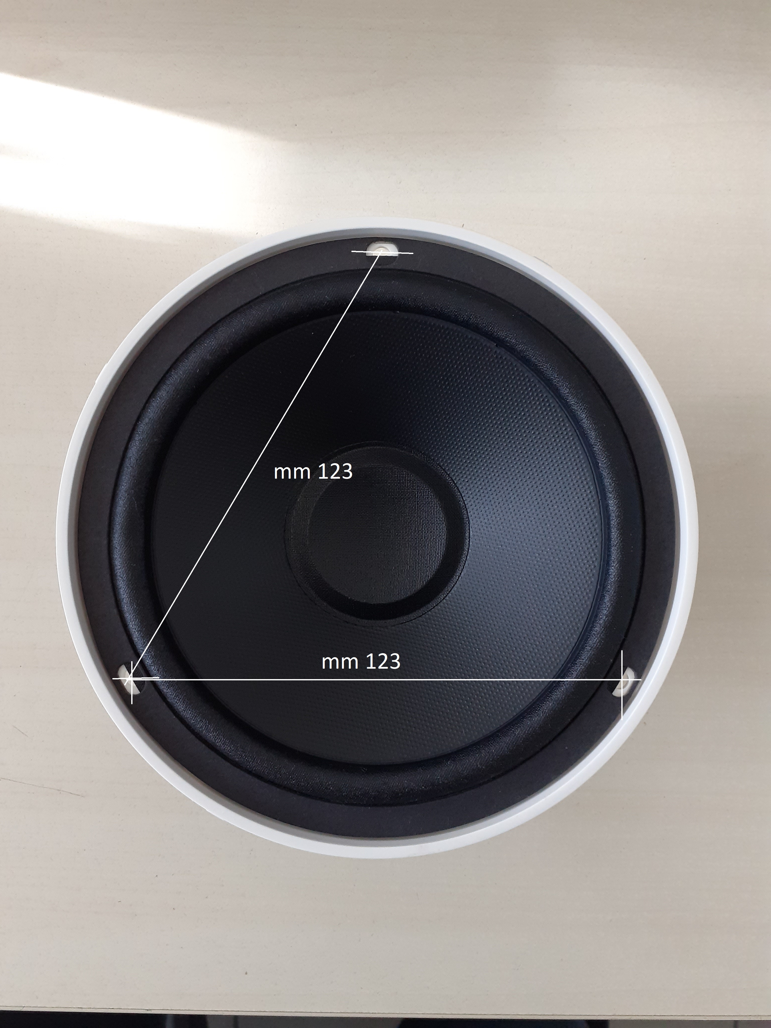 2-way non-magnetic speakers